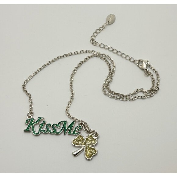 Claires Kiss Me I'm Irish Necklace Silver Tone Green Glitter Shamrock Pendant - Picture 7 of 7